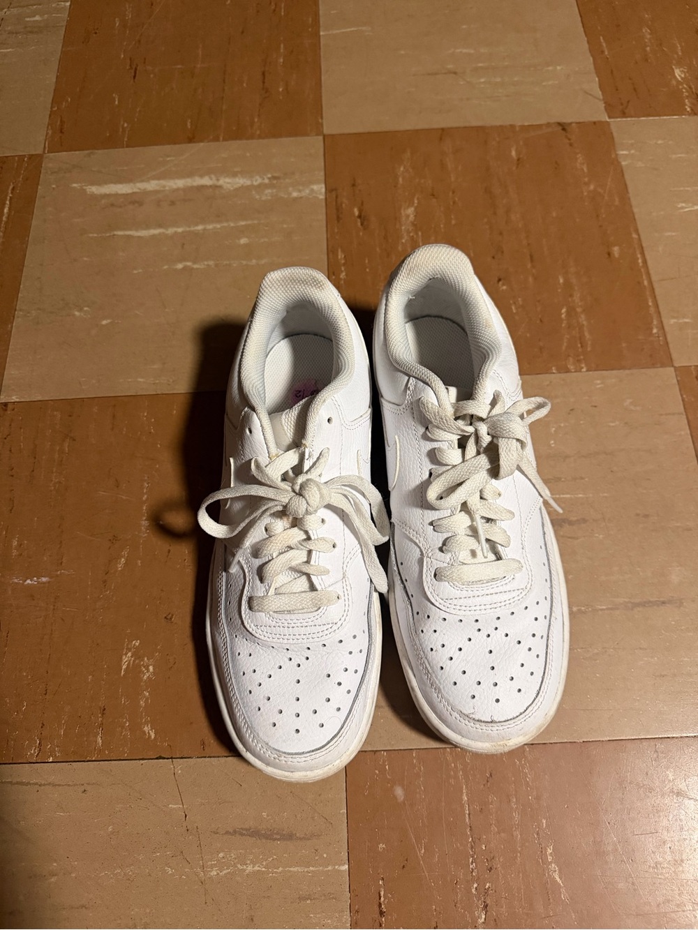 Nike Women's white AF1